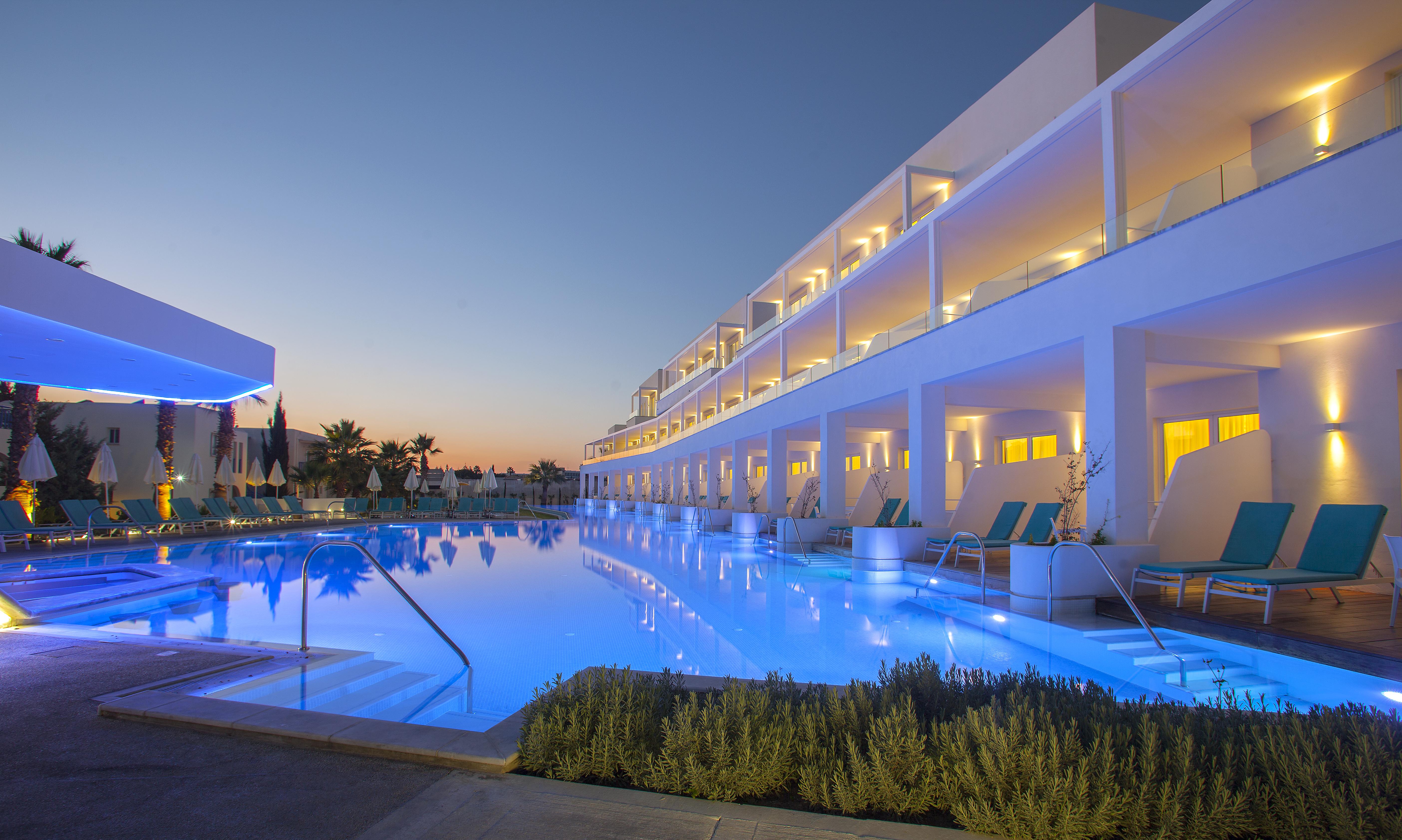 Aliathon Aegean Hotel Paphos Exterior photo